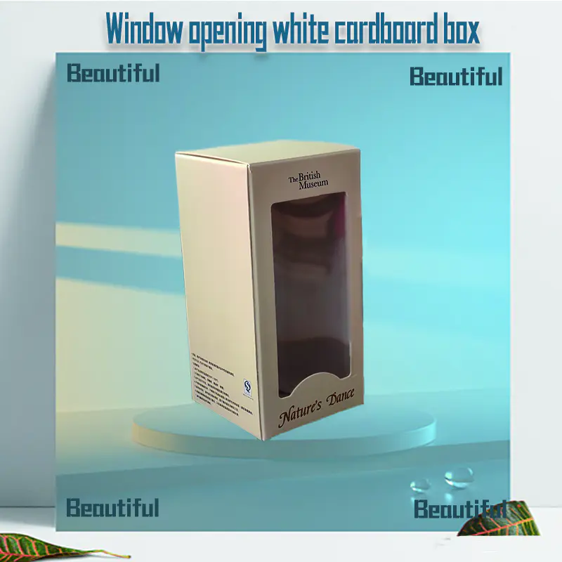 Fenster Öffnen Sie weiße Kartonbox